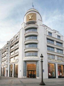 Champs Elisee stores Paris Louis Vuitton